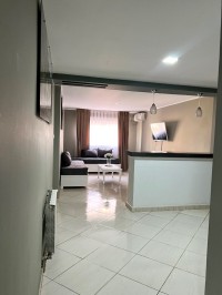 شقة-كراء-3-غرف-وهران-الجزائر