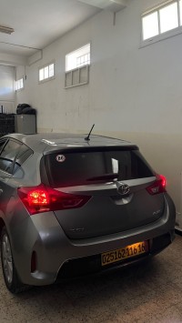 سيارات-toyota-auris-2016-الدويرة-الجزائر