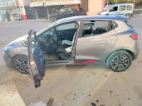 voitures-renault-clio-4-2013-bouira-algerie