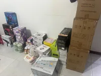 lot affaire cosmétique 19 article ( quantité total 111 )