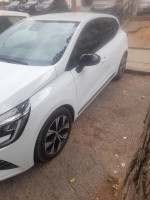 voitures-renault-clio-5-2023-evolution-alger-centre-algerie