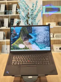 (VENDU) STATION LENOVO THINKPAD P1 GEN-6  I9-13900H 32G 1T  RTX 4090 16G 16' 4K TACTIL 