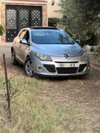 سيارات-renault-megane-3-2010-expression-المدية-الجزائر