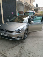 voitures-volkswagen-golf-7-2018-carat-algerie