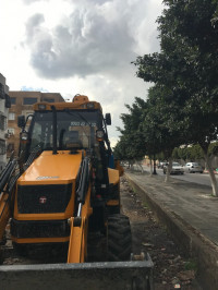 construction-travaux-location-retro-chargeur-dar-el-beida-alger-algerie