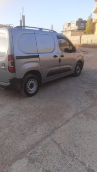 voitures-fiat-doblo-2024-khelil-bordj-bou-arreridj-algerie