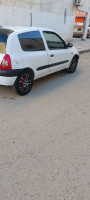 voitures-renault-clio-2-1999-chiffa-blida-algerie