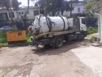 Camion débouchage canalisation nettoyage vidange