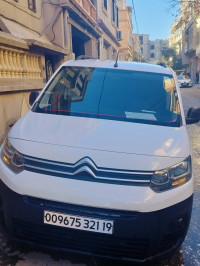 voitures-citroen-berlingo-2021-tole-niveau-2-setif-algerie