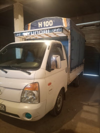 camion-hyundai-h100-2009-constantine-algerie