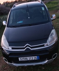 سيارات-citroen-berlingo-2013-المدية-الجزائر