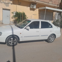 voitures-hyundai-accent-rb-4-portes-2015-gls-ouargla-algerie