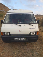 voitures-mitsubishi-l300-1992-msila-algerie