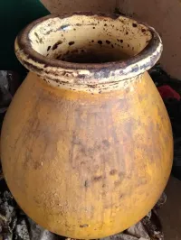 Une jarre de huile encien,(Achvali)