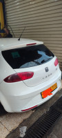 moyenne-berline-seat-leon-2011-fr-baraki-alger-algerie