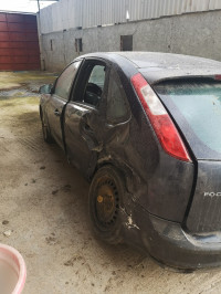 voitures-ford-focus-5-portes-2008-baraki-alger-algerie