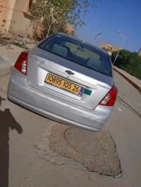 voitures-chevrolet-optra-4-portes-2005-ksar-boukhari-medea-algerie