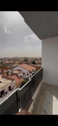 شقة-بيع-4-غرف-الجزائر-الحراش