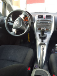 voitures-toyota-auris-2009-lakhdaria-bouira-algerie