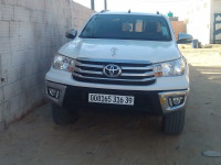 voitures-toyota-hilux-2016-taghzout-el-oued-algerie