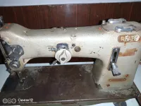Machine boutonnière 