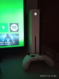 Xbox one s 2 manette + gamme pass ultimate 2 mois 