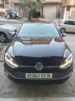 moyenne-berline-volkswagen-golf-7-2017-carat-bejaia-algerie