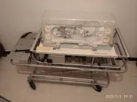 Couveuse bébé nouveau-né 