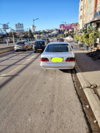 voitures-mercedes-classe-e-2000-bir-mourad-rais-alger-algerie