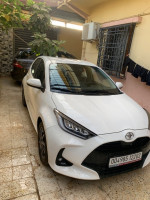 moyenne-berline-toyota-auris-2022-chettia-chlef-algerie