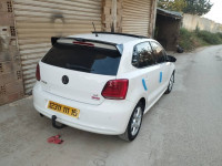 voitures-volkswagen-polo-2011-style-tizi-ouzou-algerie