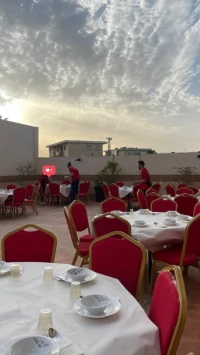Salle de dîner et réception la couronne