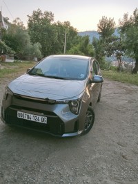سيارات-kia-picanto-2024-ملبو-بجاية-الجزائر
