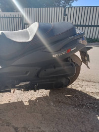 motos-et-scooters-sim-city-com-300i-2019-medea-algerie