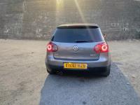 voitures-volkswagen-golf-5-2004-carat-alger-centre-algerie