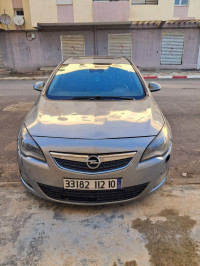 voitures-opel-astra-2012-bouira-algerie