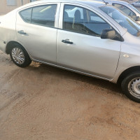 voitures-nissan-sunny-2013-n17-aflou-laghouat-algerie