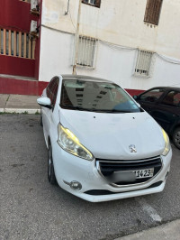 voitures-peugeot-208-2014-allure-annaba-algerie