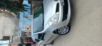 voitures-renault-clio-3-2006-grarem-gouga-mila-algerie