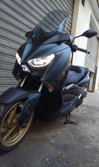 motos-et-scooters-yamaha-xmax-300-2023-bordj-el-kiffan-alger-algerie