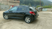 voitures-peugeot-207-2010-active-el-harrouch-skikda-algerie