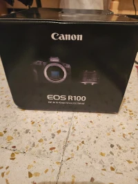 CANON EOS R100 + Objectif RF-S 18-45mm f 4.5-6.3