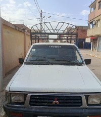 سيارات-mitsubishi-pajero-sport-2001-العبادية-عين-الدفلة-الجزائر