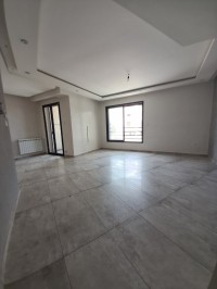شقة-كراء-4-غرف-الجزائر-سعيد-حمدين