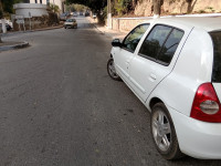 voitures-renault-clio-campus-2012-extreme-fouka-tipaza-algerie