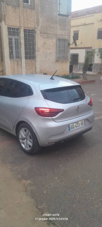 voitures-renault-clio-5-2022-buznes-ain-merane-chlef-algerie