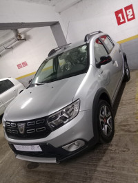 voitures-dacia-sandero-2019-stepway-techroad-oran-algerie