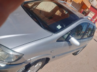 voitures-opel-zafira-2002-hassi-delaa-laghouat-algerie