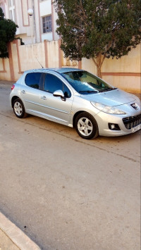 voitures-peugeot-207-2011-allure-ain-defla-algerie