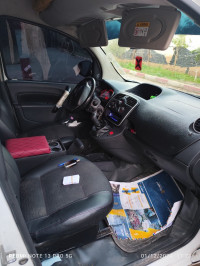 voitures-renault-kangoo-2014-chiffa-blida-algerie